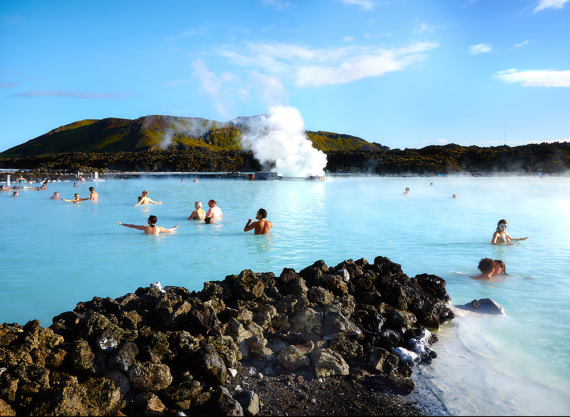 Crystal blue lagoon luxury villas