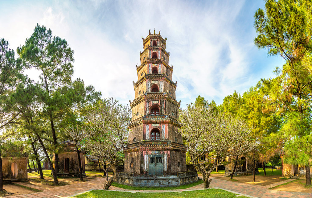 Panorama of Thien Mu Pagoda in Hue Pic: Shutterstock